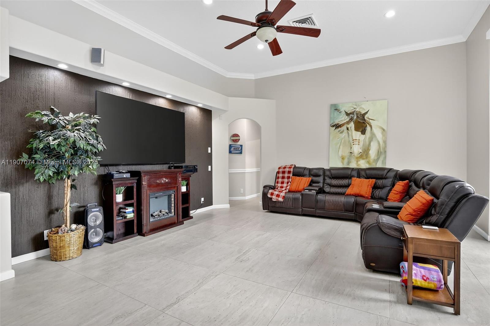 SECTOR 6 EAST - Residential