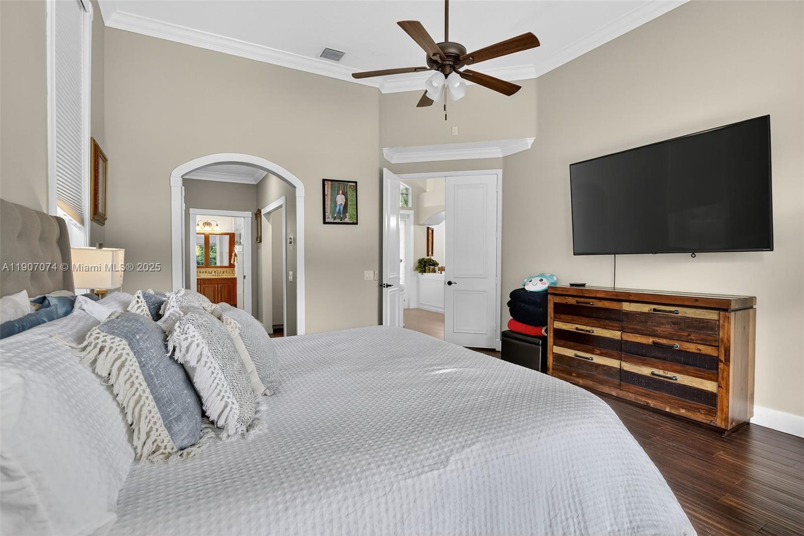 SECTOR 6 EAST - Residential