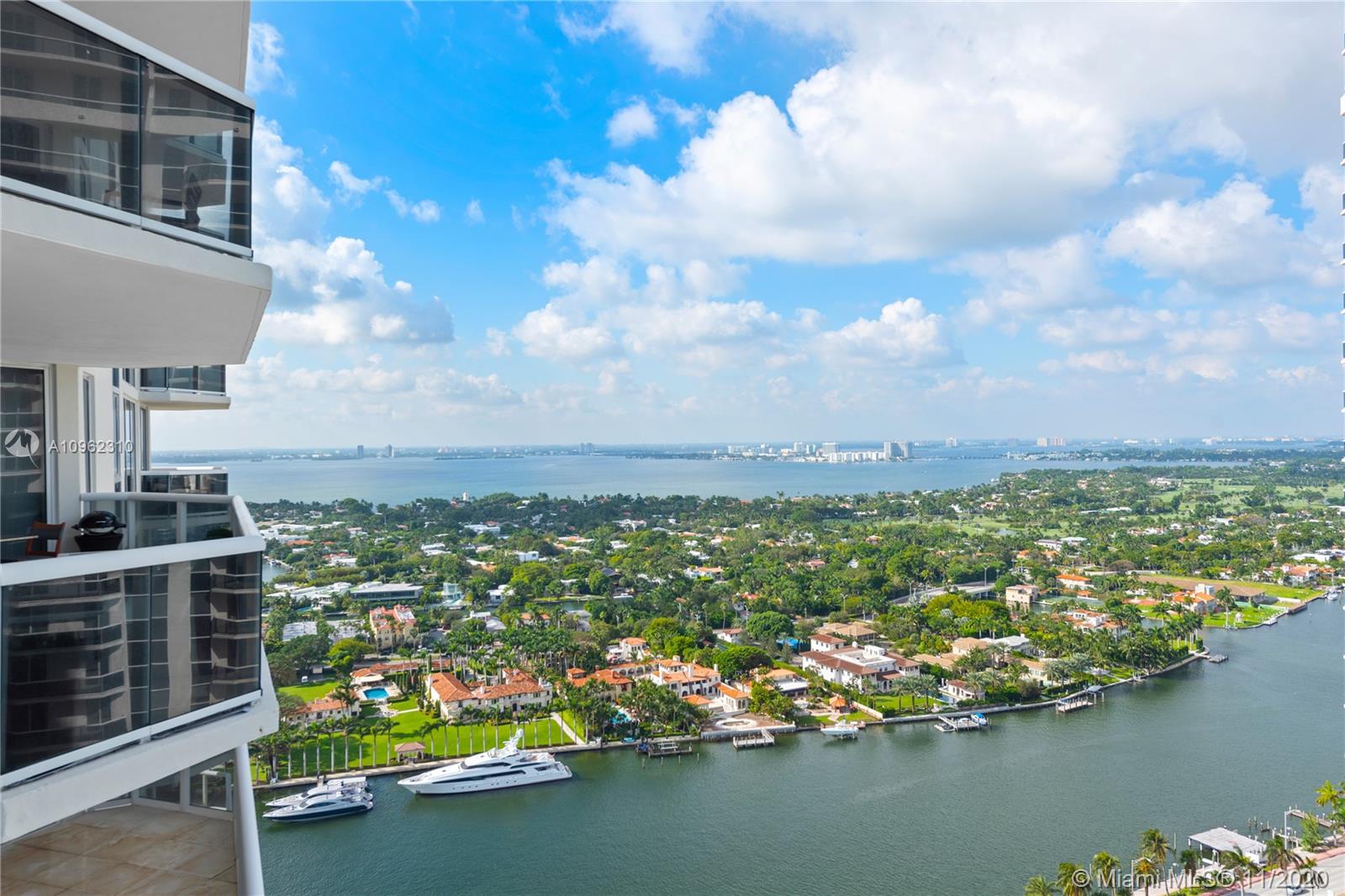 GREEN DIAMOND CONDO - Residential