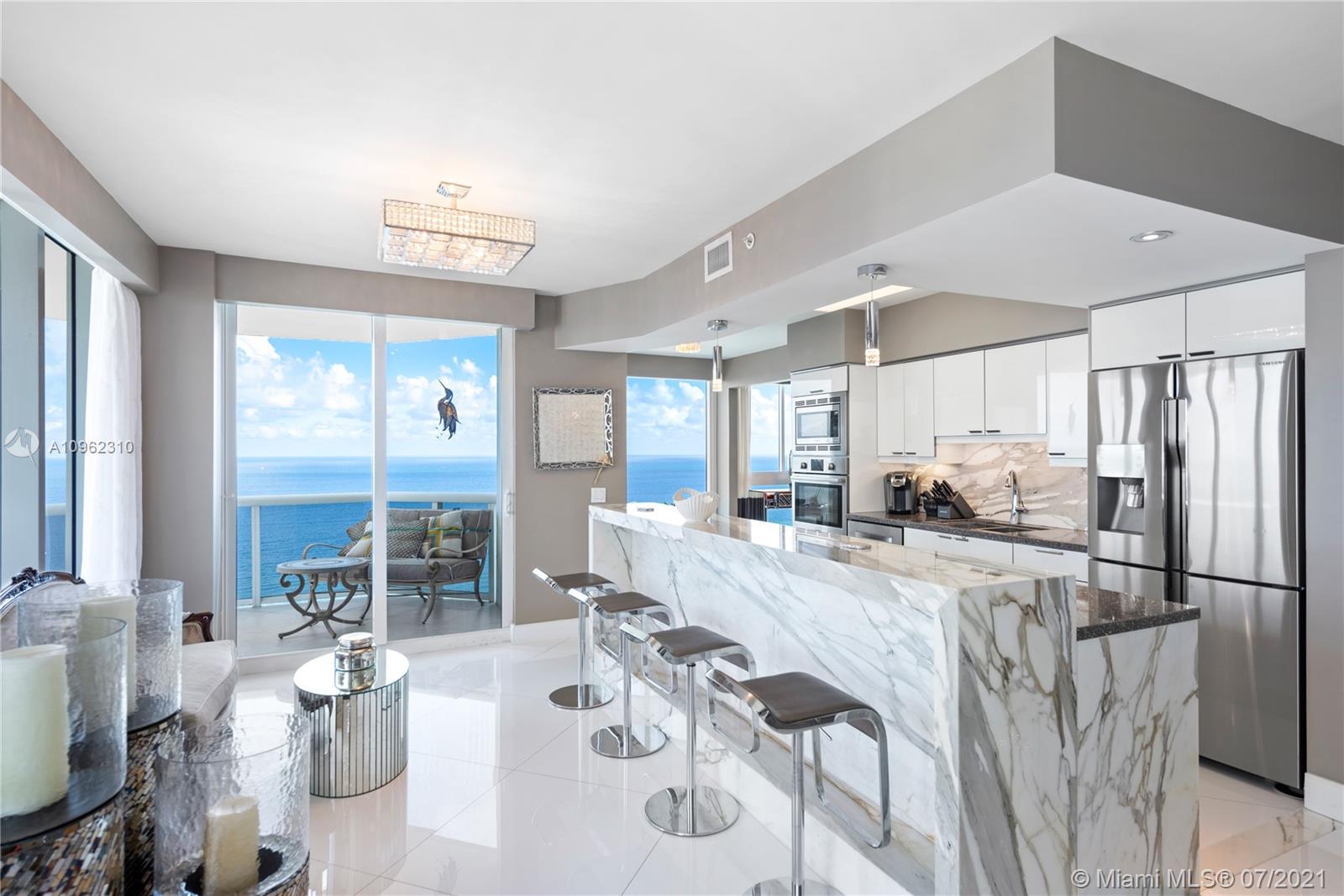 GREEN DIAMOND CONDO - Residential