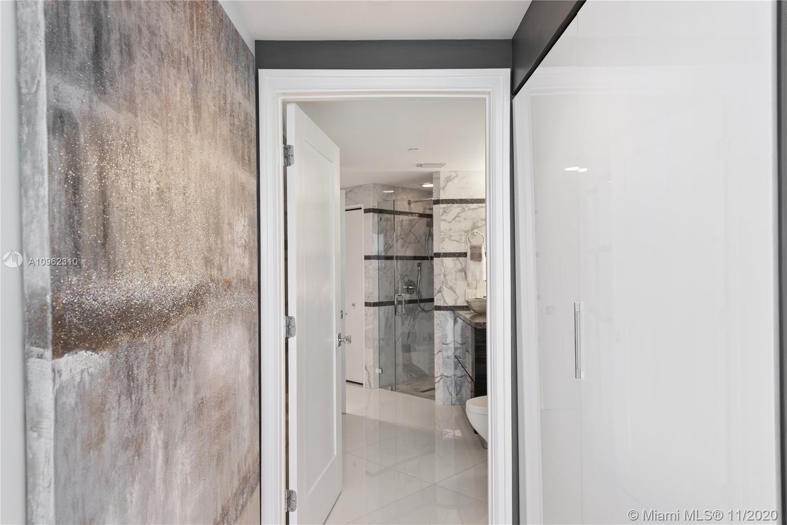 GREEN DIAMOND CONDO - Residential