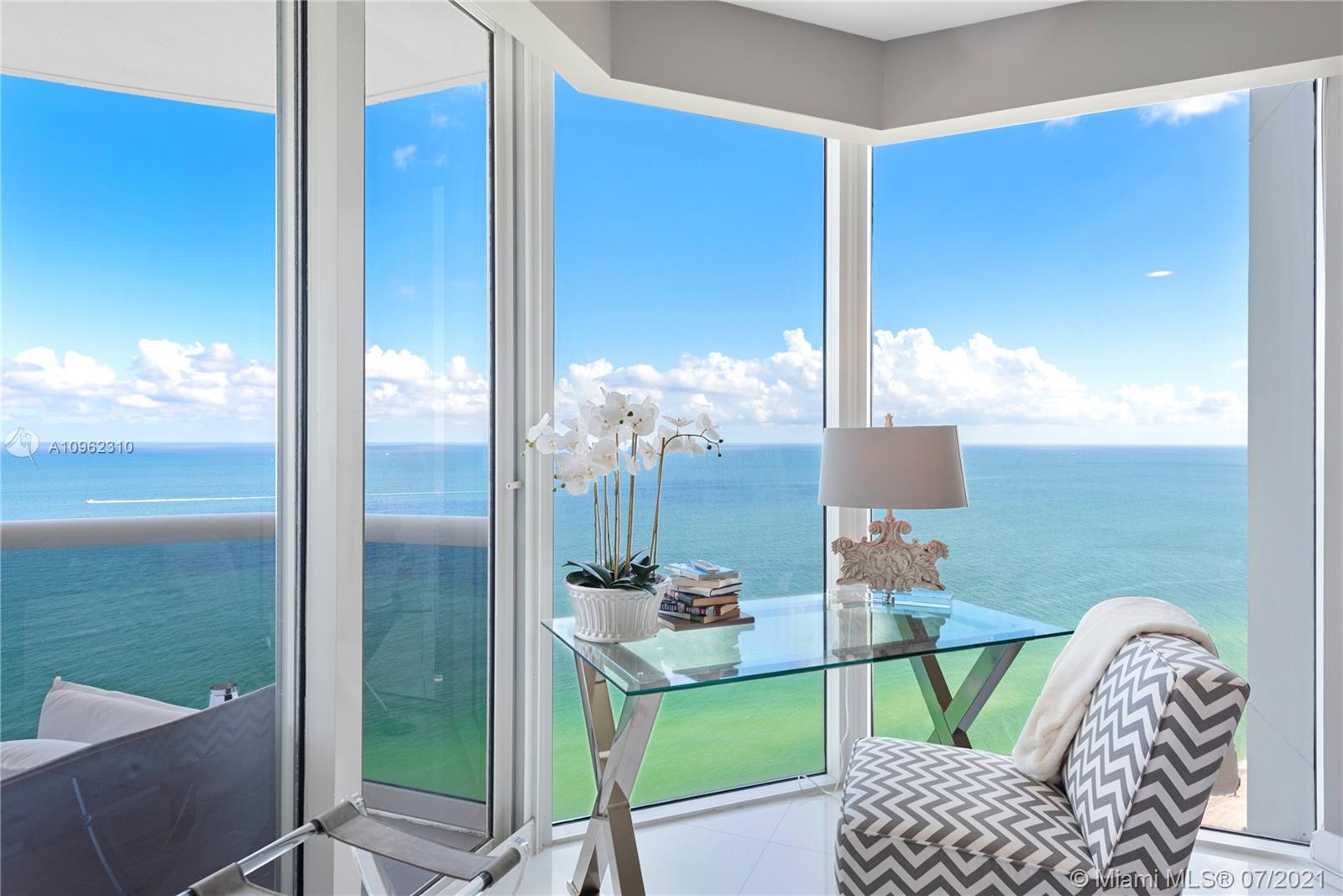 GREEN DIAMOND CONDO - Residential