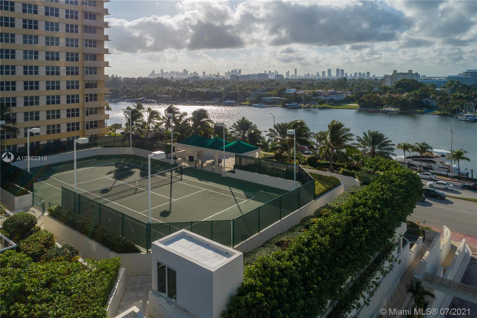 GREEN DIAMOND CONDO - Residential