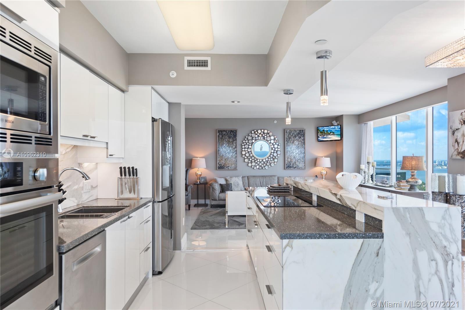 GREEN DIAMOND CONDO - Residential