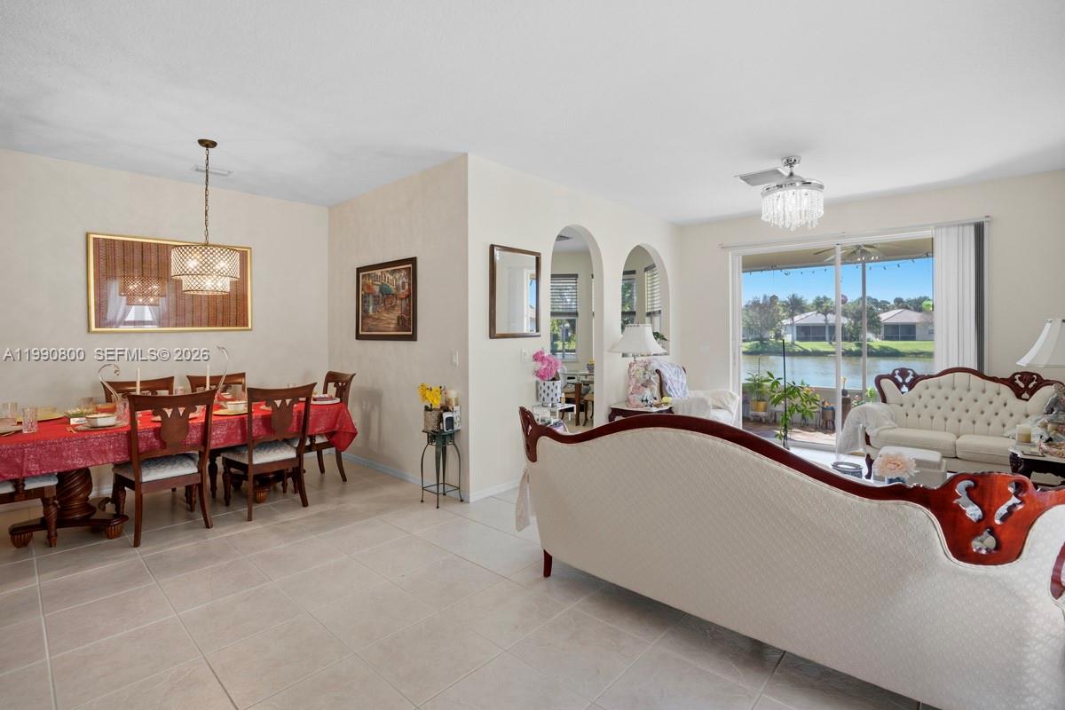 LAKEFOREST POINTE - Residential