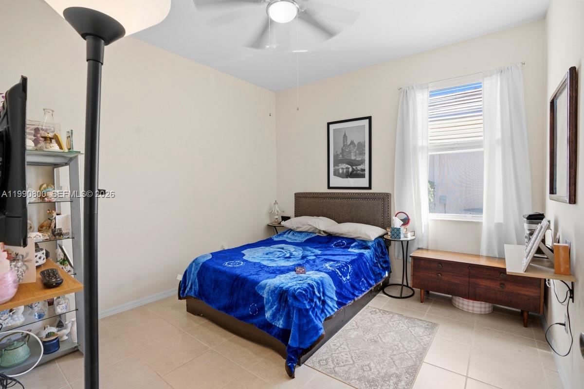 LAKEFOREST POINTE - Residential