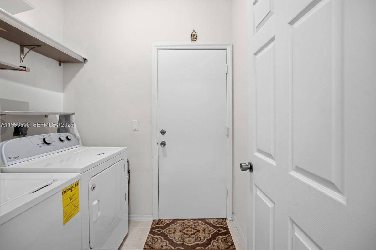 LAKEFOREST POINTE - Residential