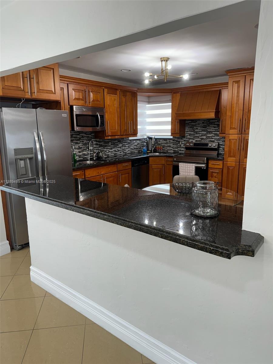 WINDWARD HEIGHTS NO 5 - Residential Lease