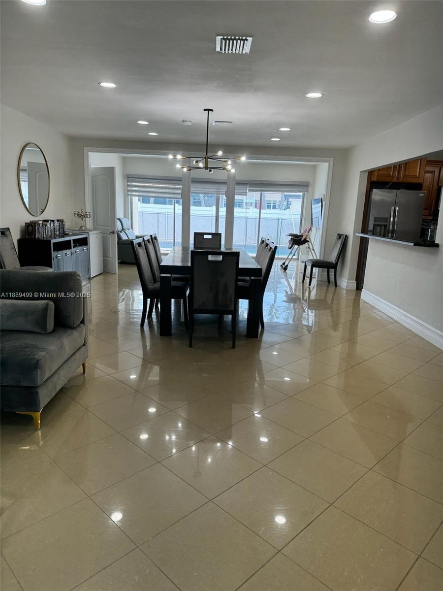 WINDWARD HEIGHTS NO 5 - Residential Lease