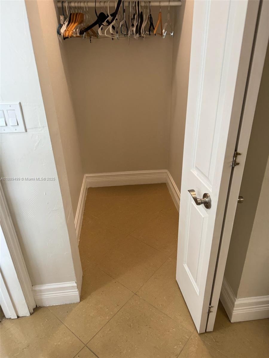 WINDWARD HEIGHTS NO 5 - Residential Lease