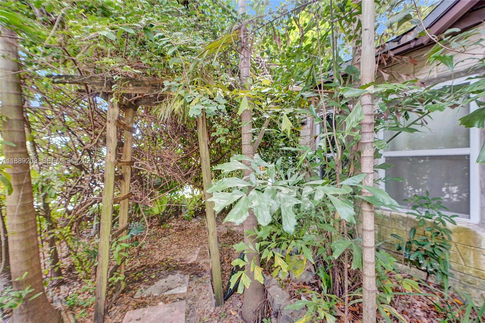 MC FADDENS - Residential