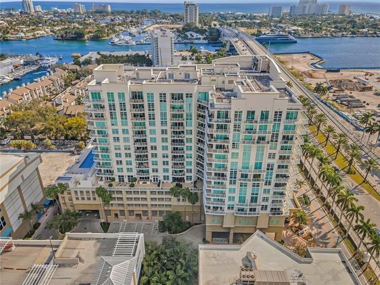 PORT CONDO - Residential