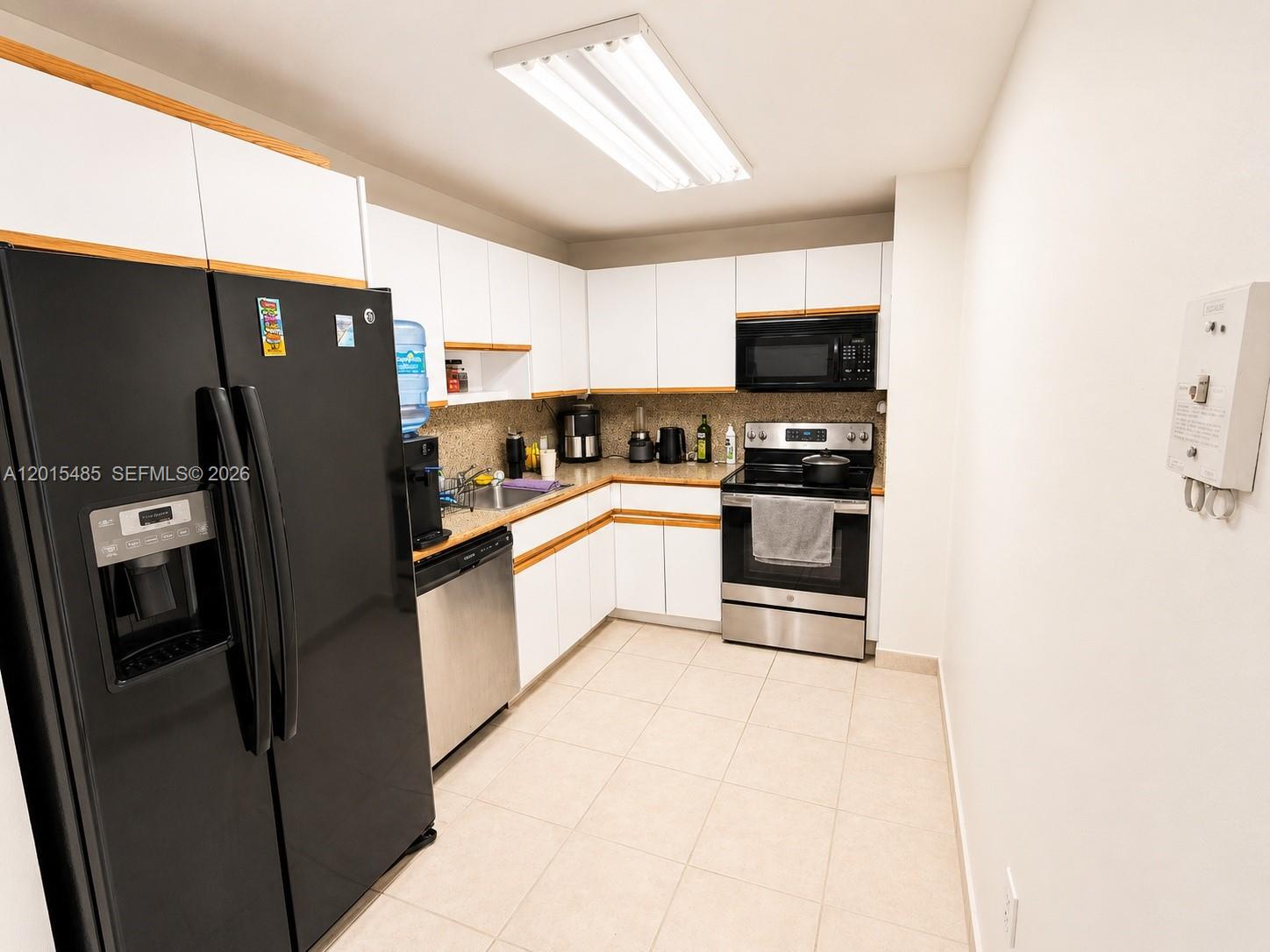 3375 N Country Club Dr 407
