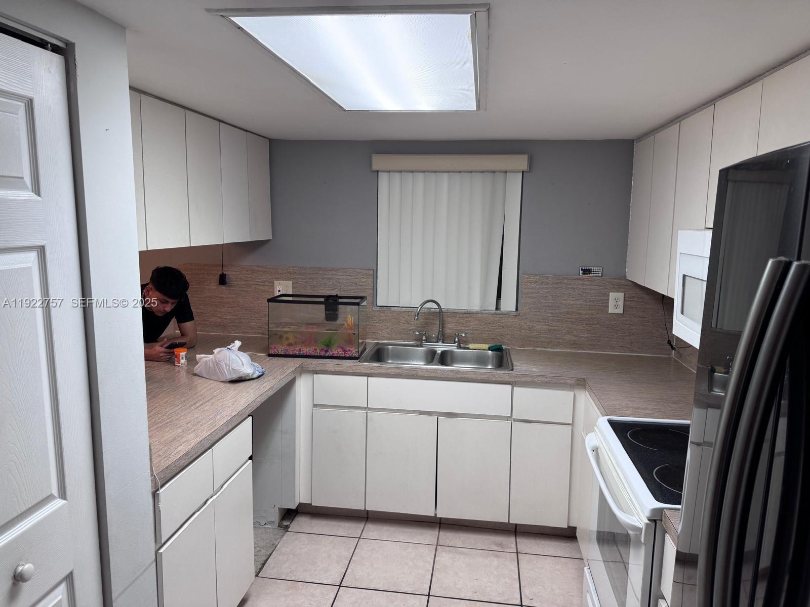 FERN ISLE GARDENS CONDO - Residential Lease