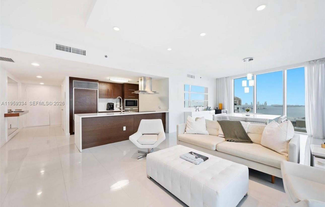 ICON BRICKELL NO TWO - Residential Lease