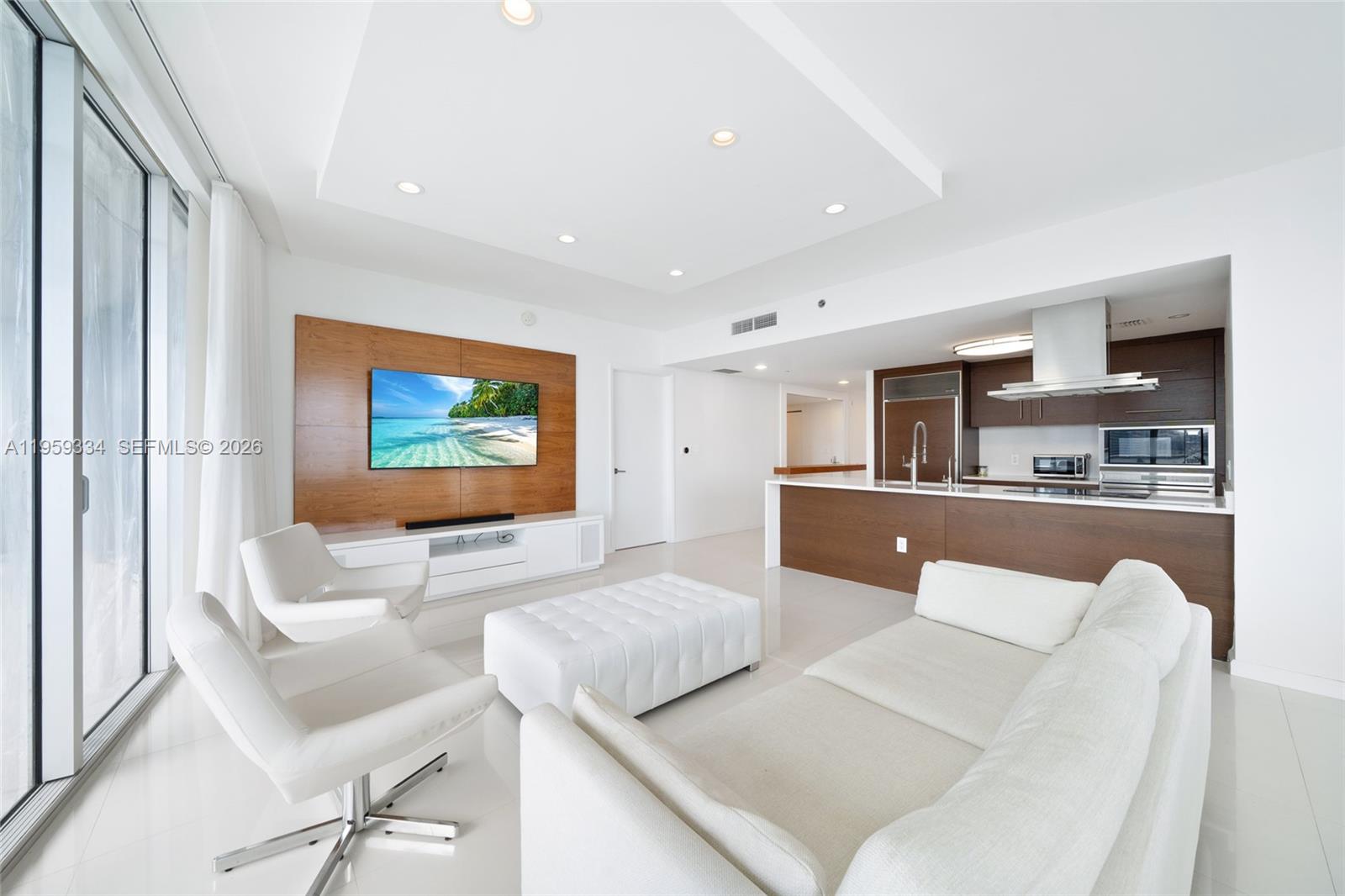 495 Brickell Ave 3301