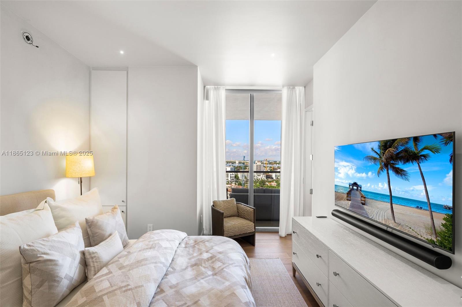 St Regis Bal Harbour - Residential