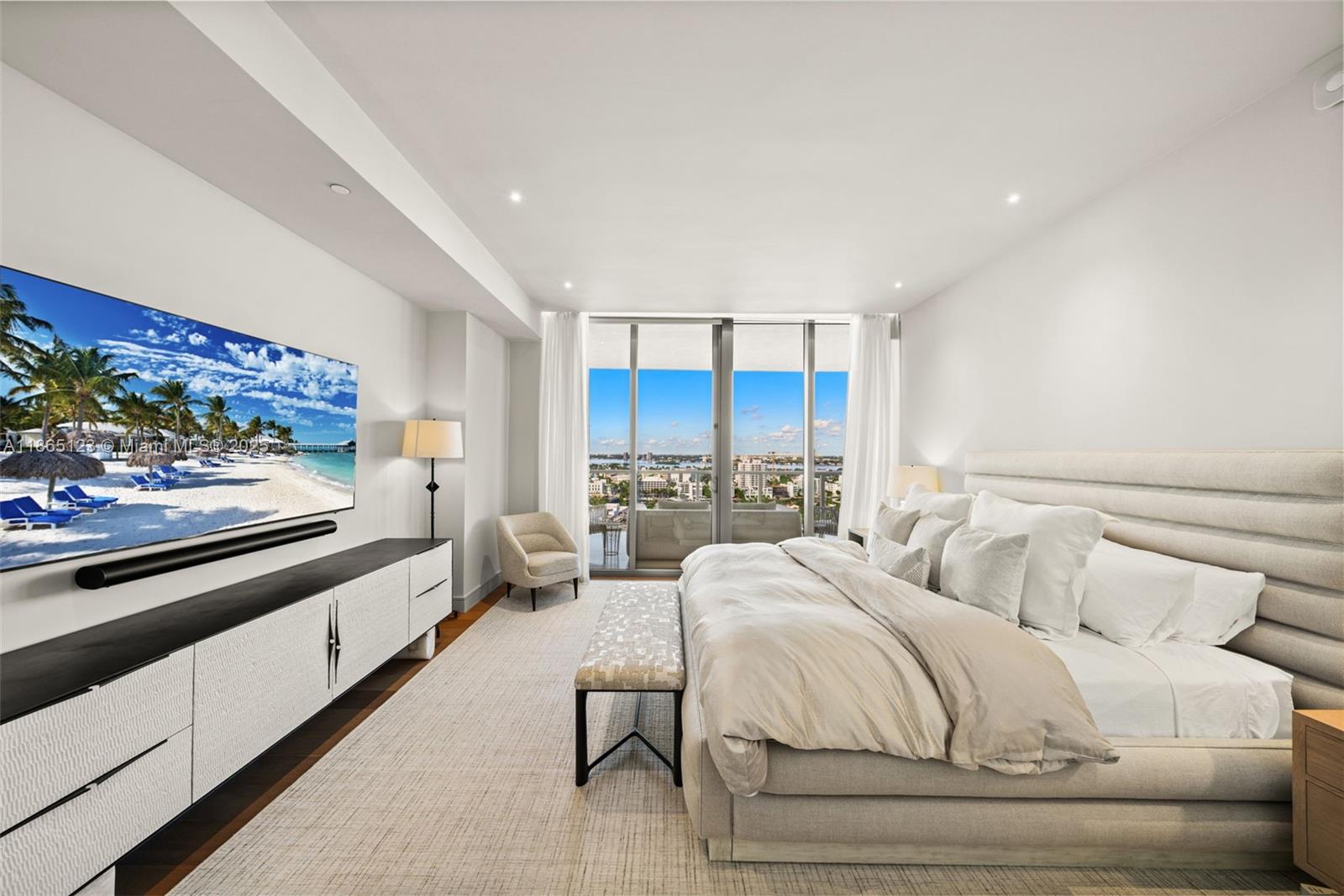 St Regis Bal Harbour - Residential