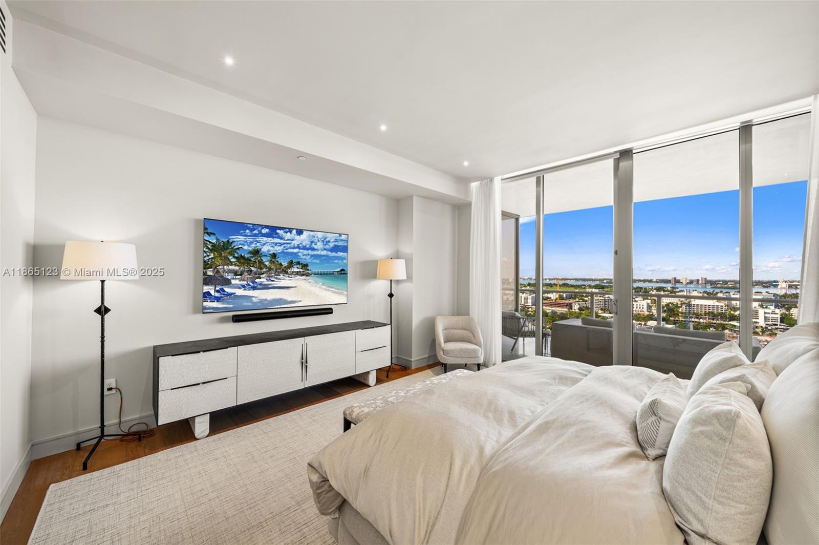 St Regis Bal Harbour - Residential