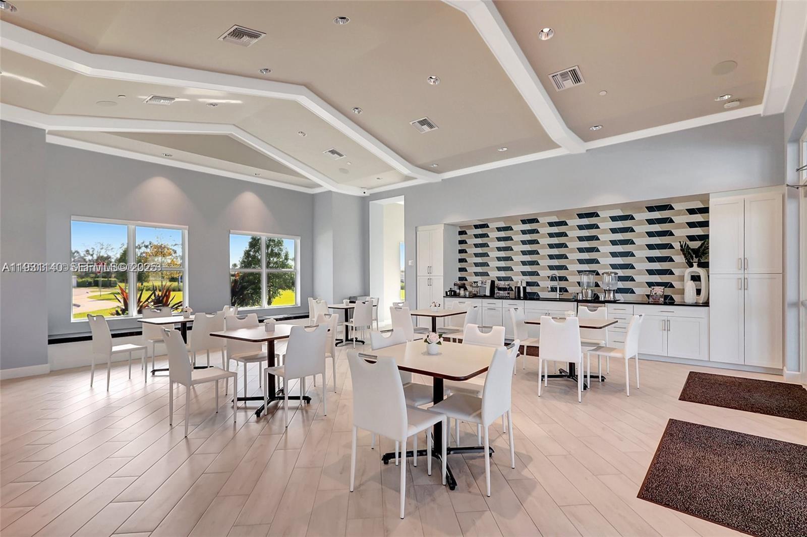 VERANDA PRESERVE WEST PHA - Residential Lease