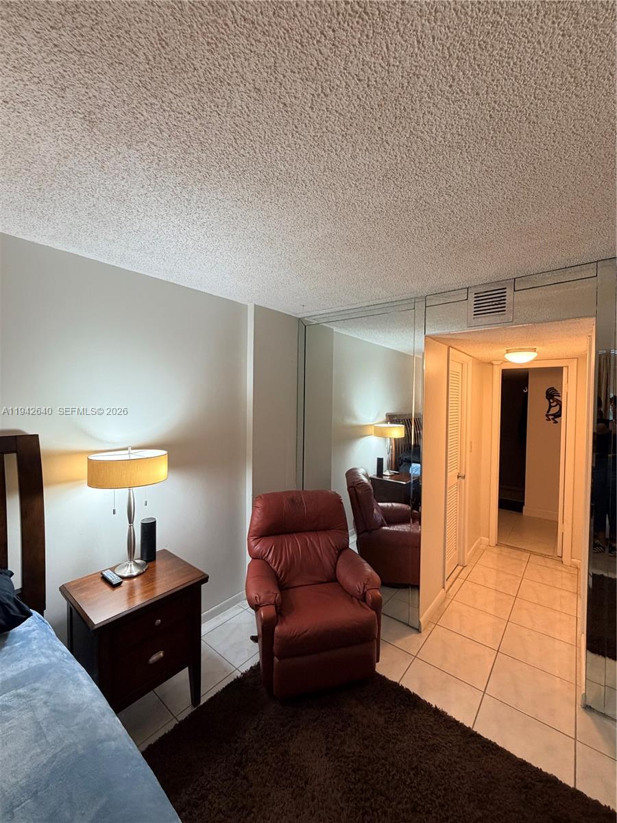 DANIANS SOUTH CONDO - Residential