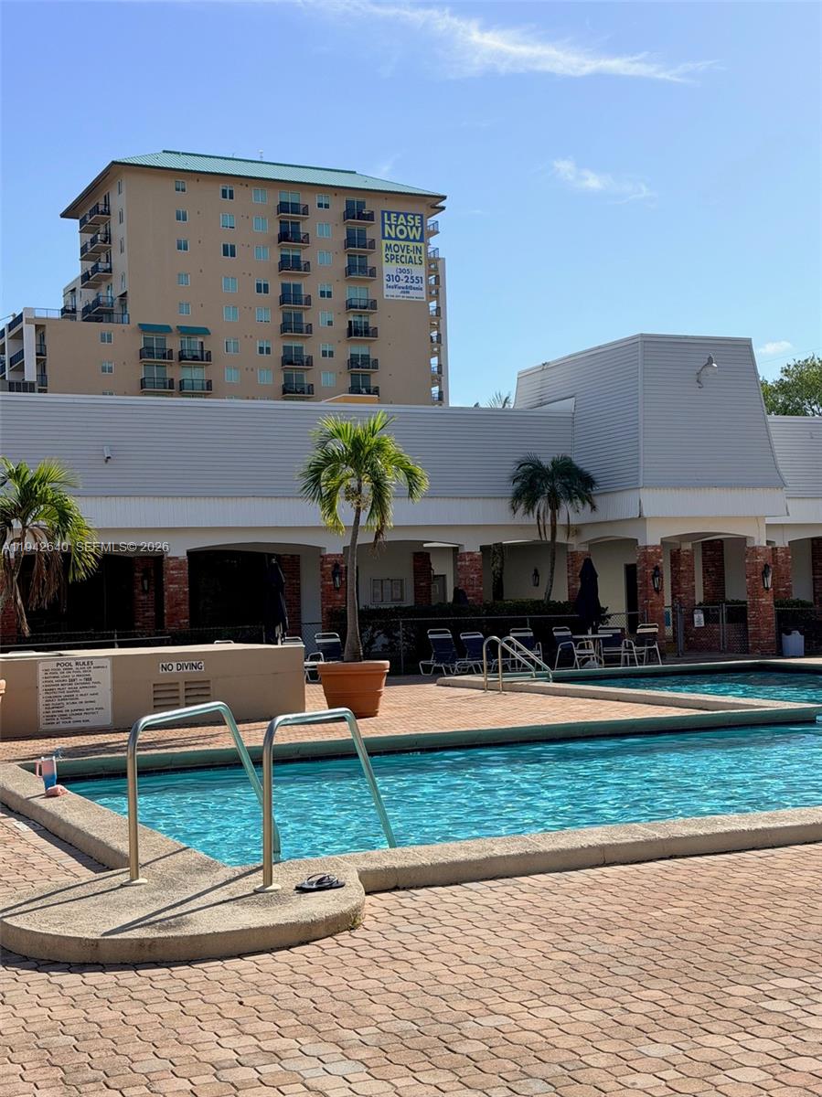 DANIANS SOUTH CONDO - Residential