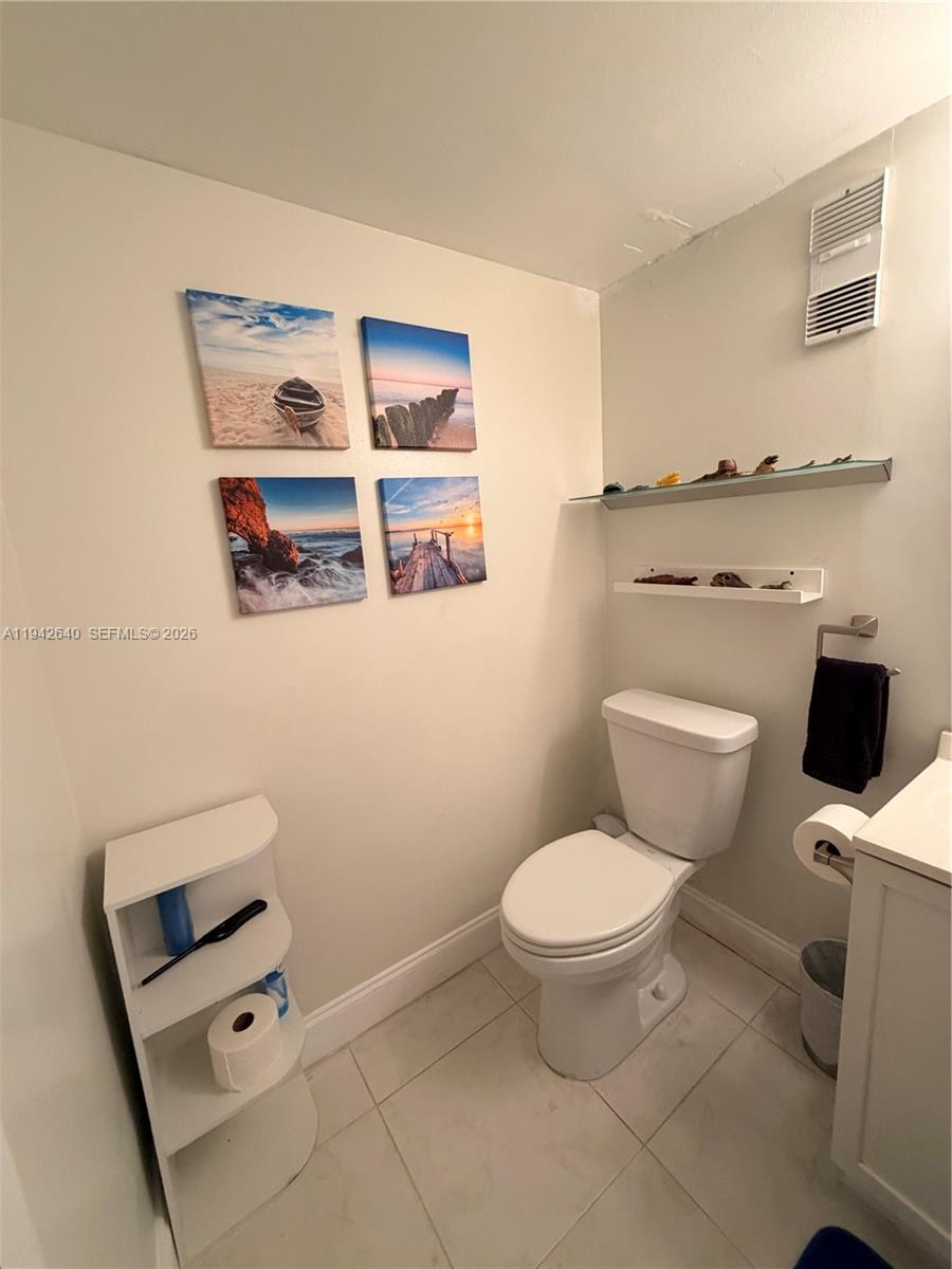 DANIANS SOUTH CONDO - Residential