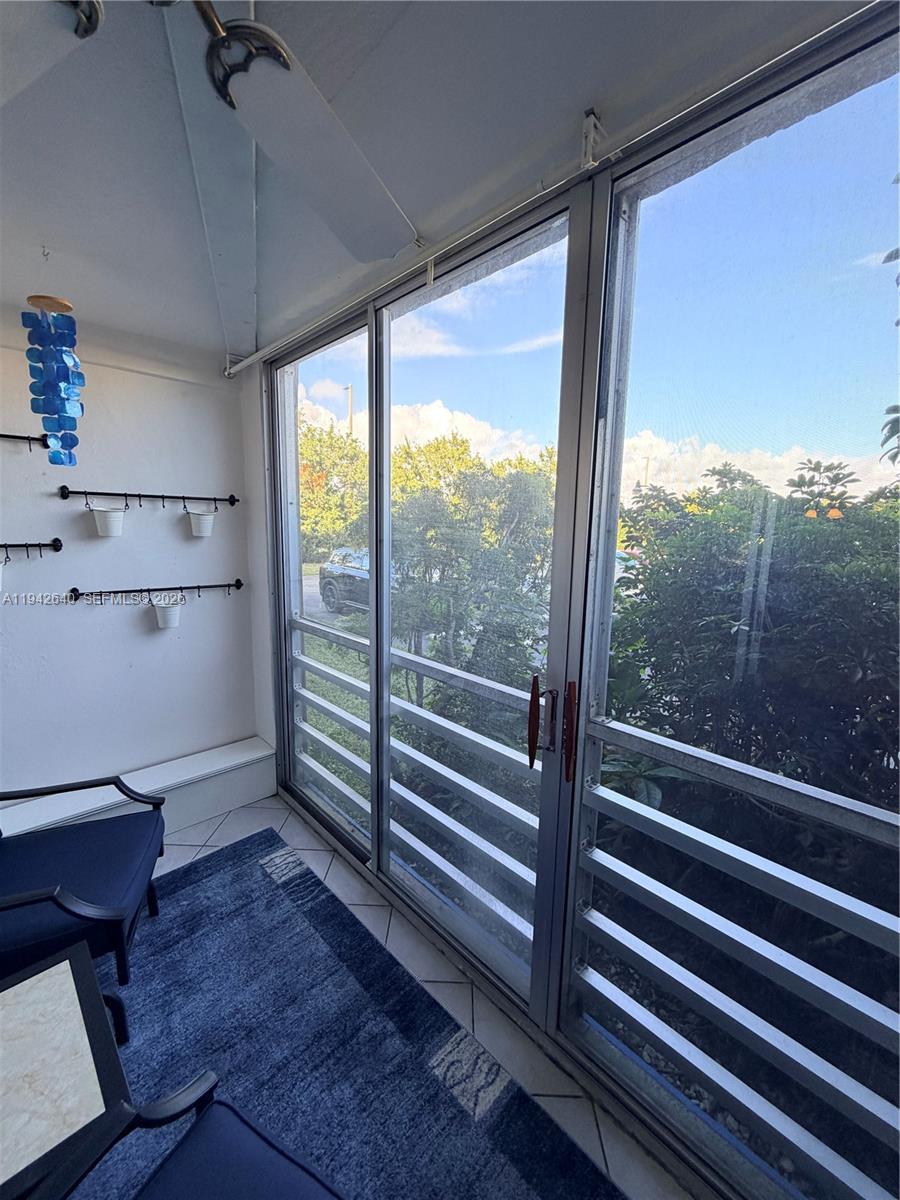 DANIANS SOUTH CONDO - Residential