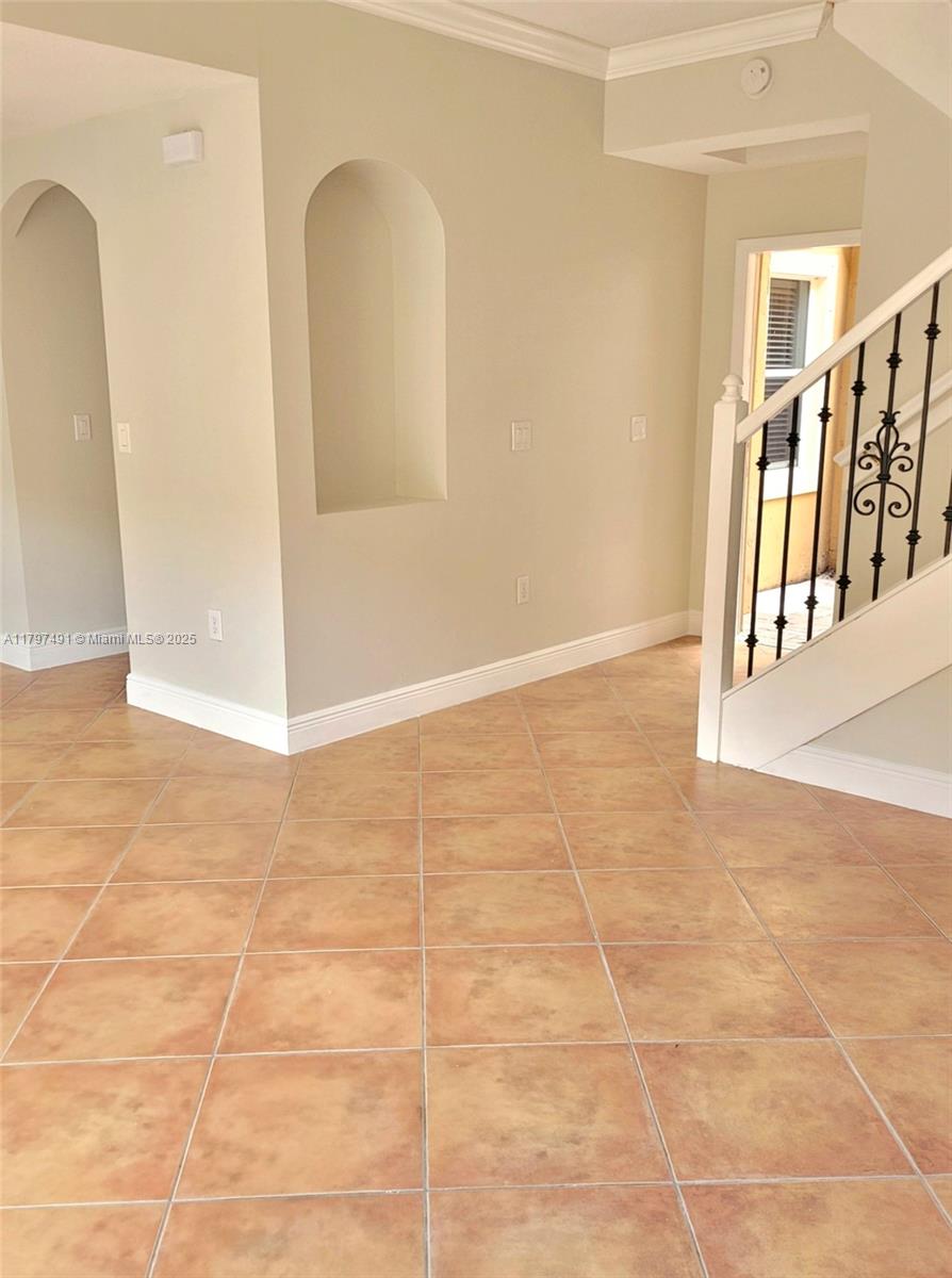 VILLA VIZCAYA CONDO - Residential