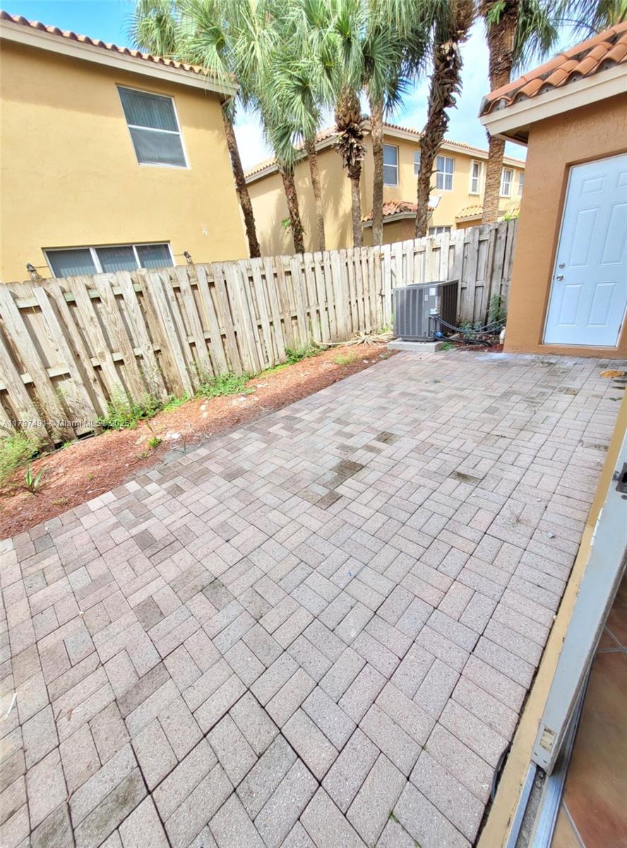 VILLA VIZCAYA CONDO - Residential