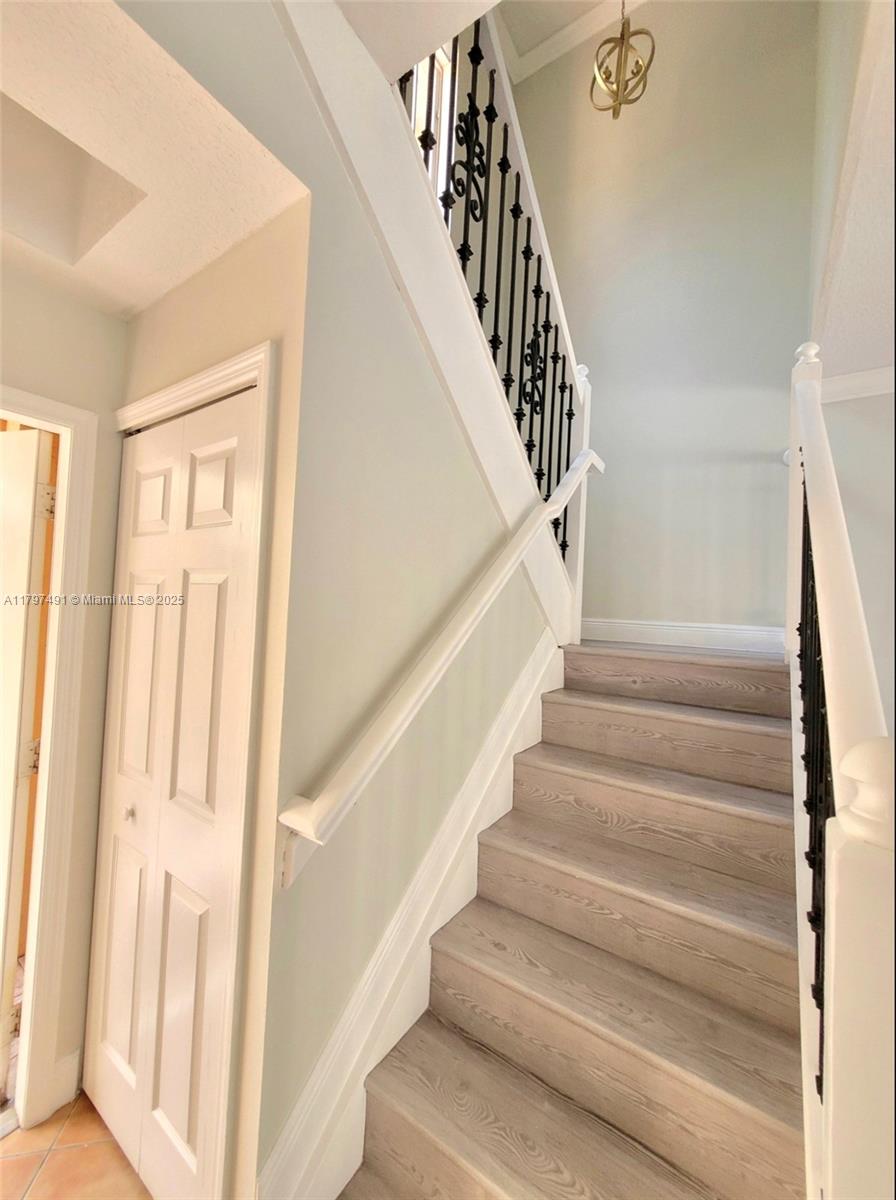 VILLA VIZCAYA CONDO - Residential