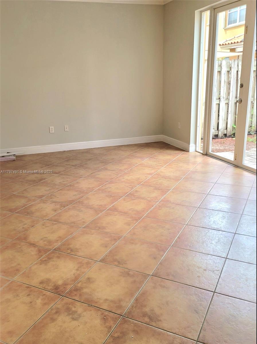 VILLA VIZCAYA CONDO - Residential