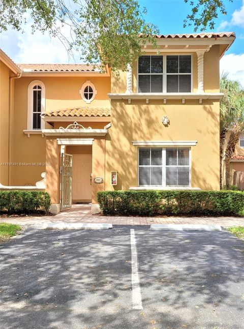 8551 NW 141st Ter 301 Miami Lakes FL 33016