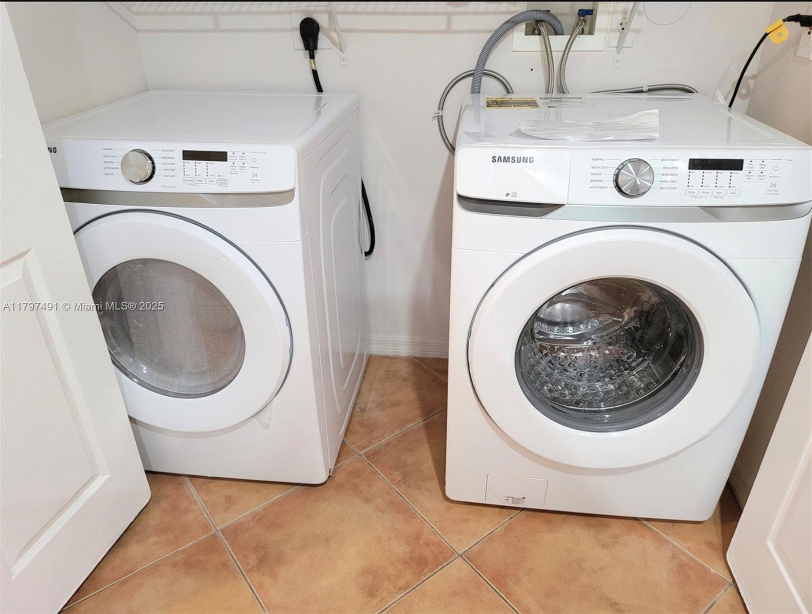 VILLA VIZCAYA CONDO - Residential