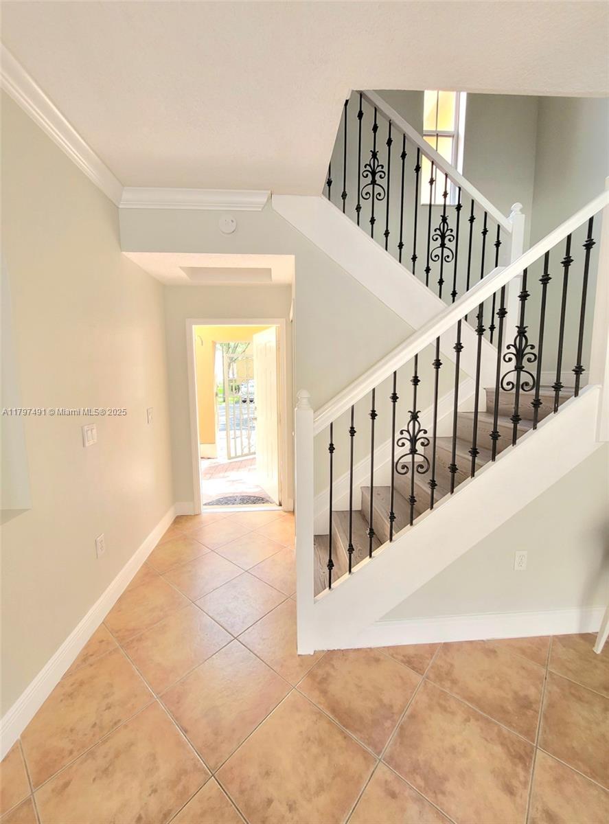 VILLA VIZCAYA CONDO - Residential