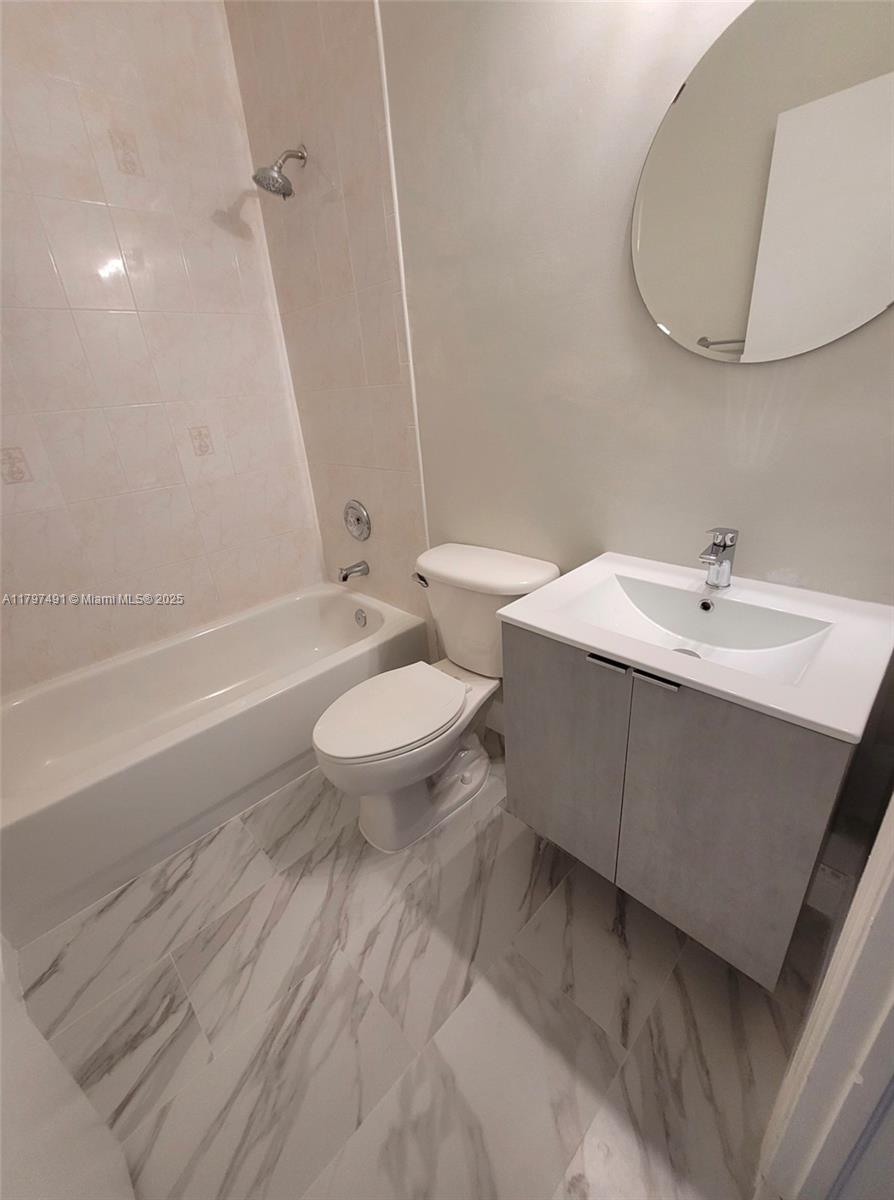 VILLA VIZCAYA CONDO - Residential