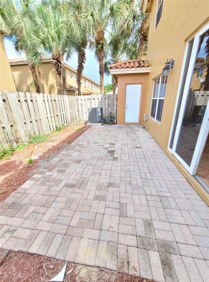 VILLA VIZCAYA CONDO - Residential