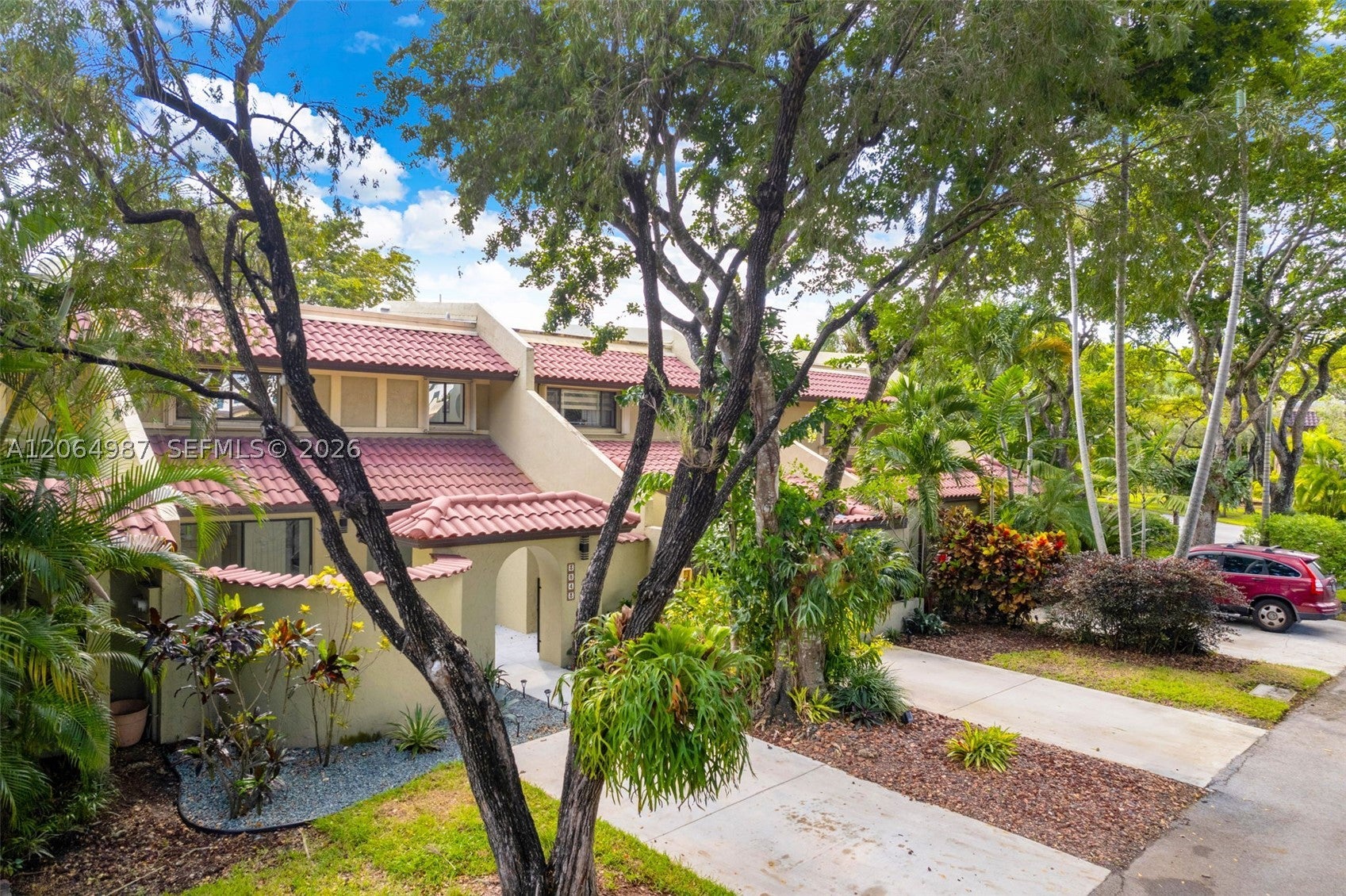 3843 Alcantara Ave 76B