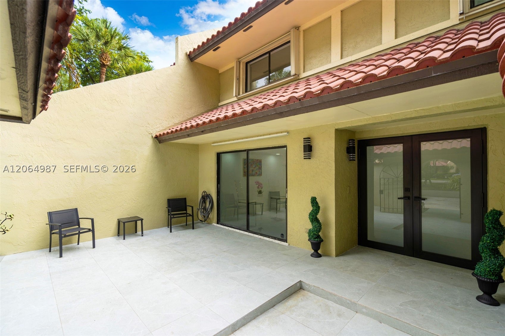 3843 Alcantara Ave 76B