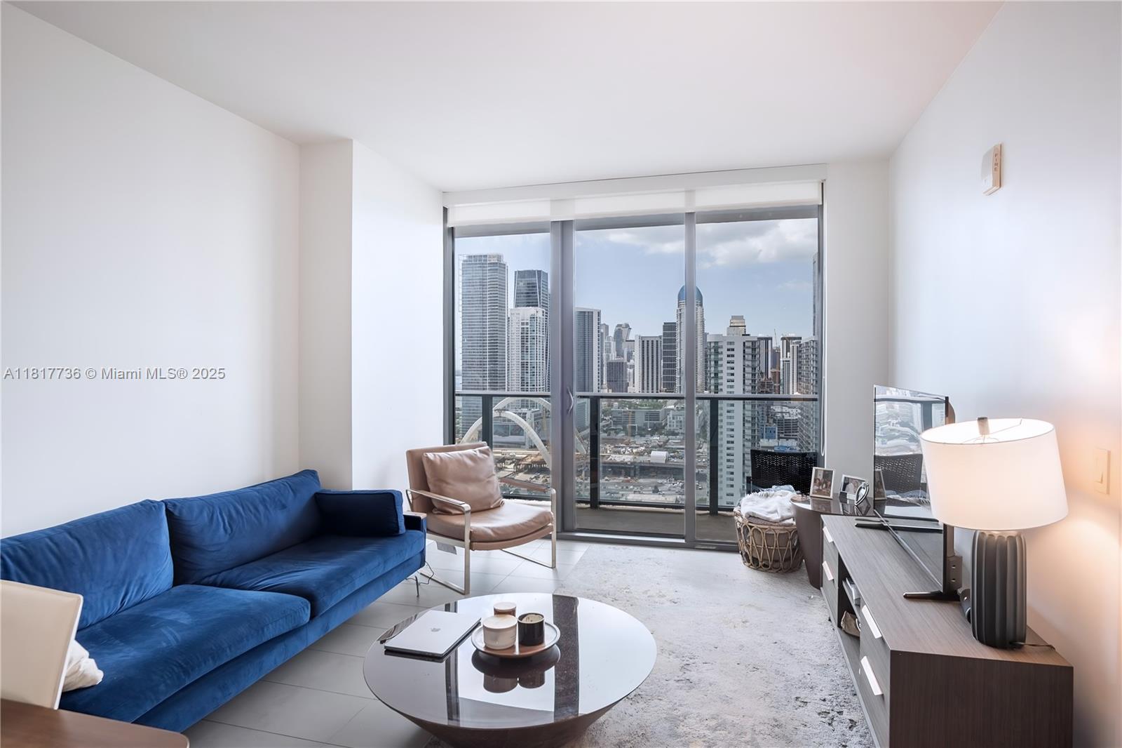 CANVAS CONDO - Residential Lease