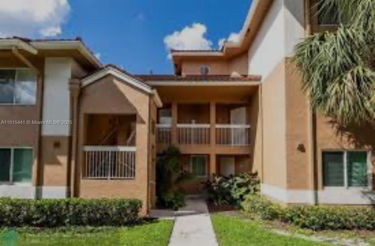Rental Property at 745 Nw 92nd Ave 745, Plantation, Miami-Dade County, Florida - Bedrooms: 1 
Bathrooms: 1  - $1,850 MO.