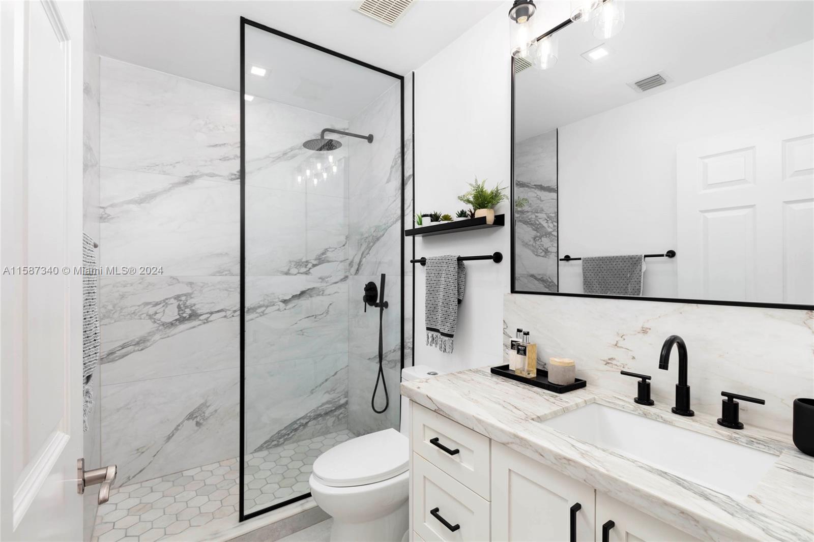 SUNSHINE VISTAS - Residential