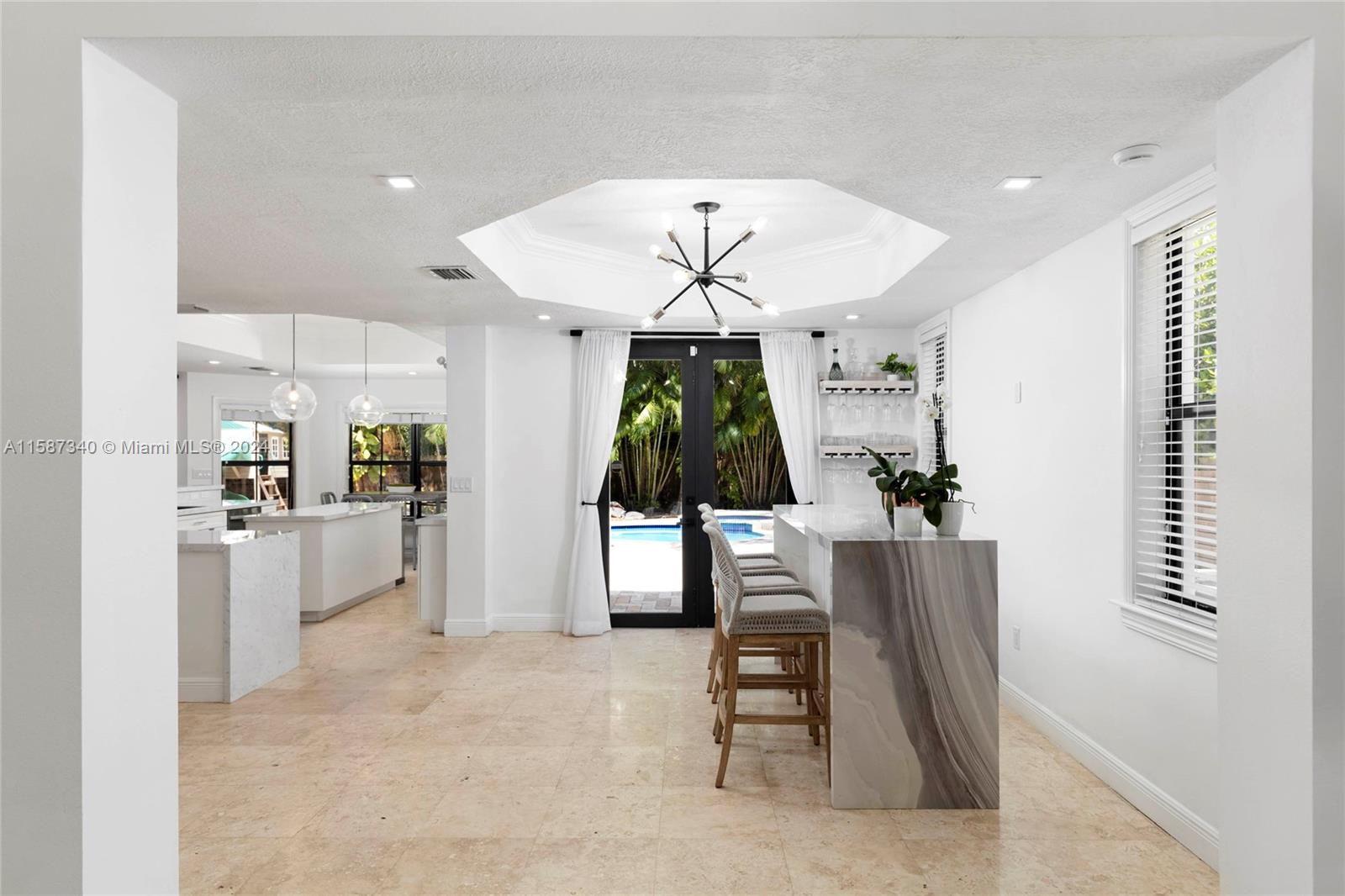 SUNSHINE VISTAS - Residential