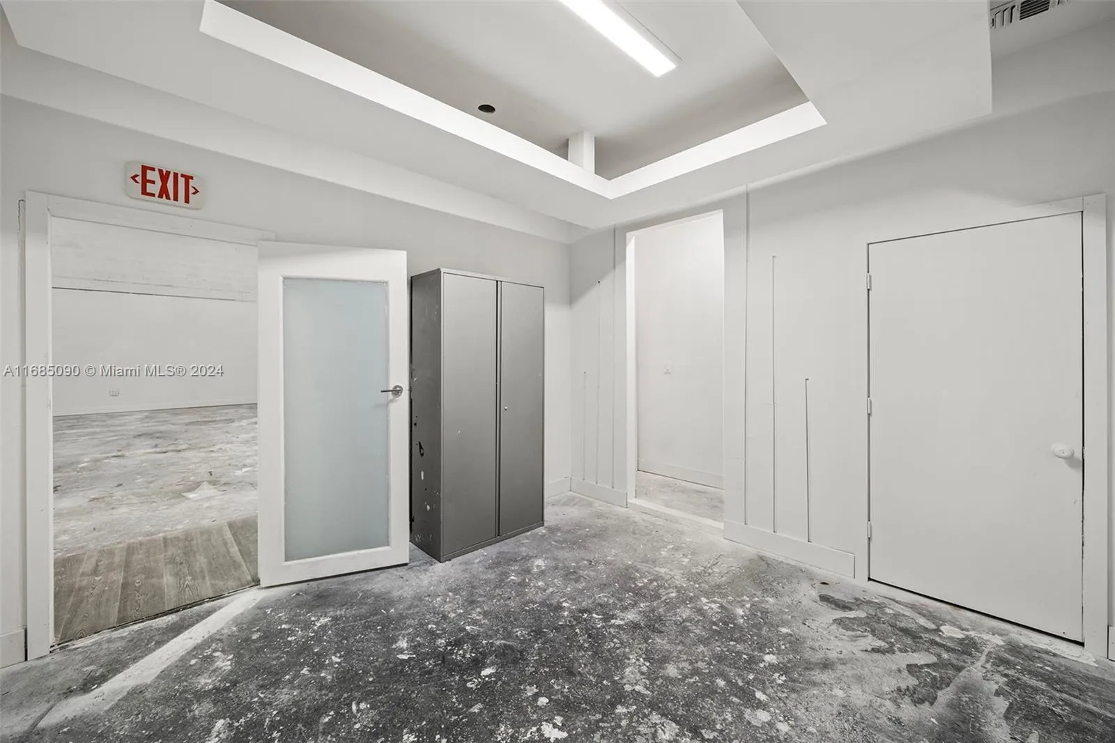 Miami, Florida 33186, United States, ,Residential,Pending,35778