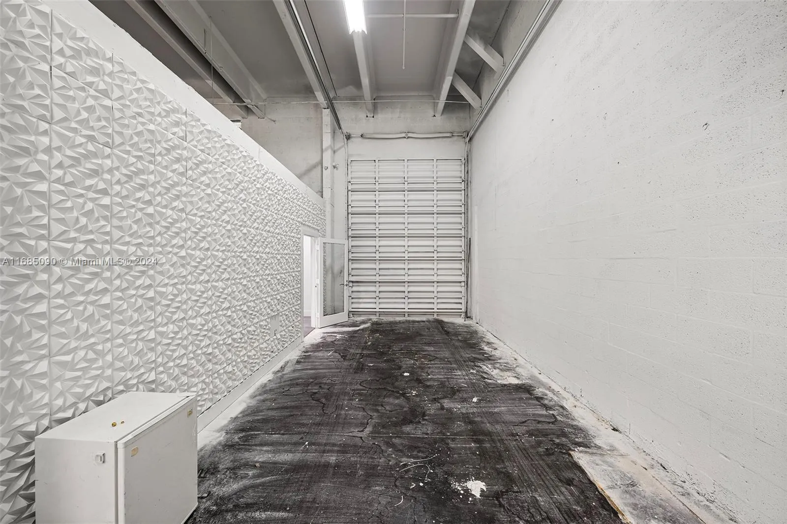 Miami, Florida 33186, United States, ,Residential,Pending,35778