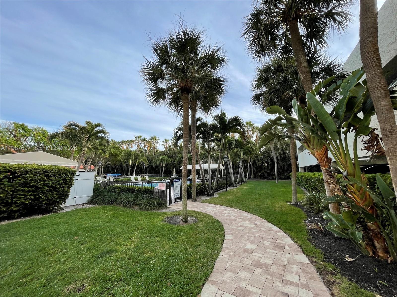 REGENCY HIGHLAND CLUB CON - Residential Lease