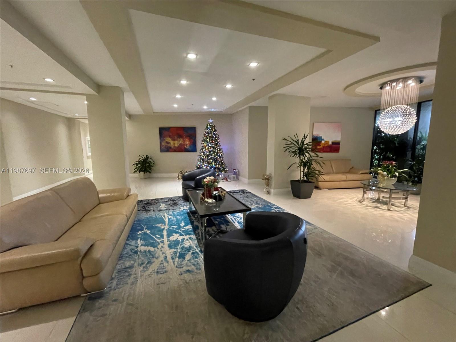 REGENCY HIGHLAND CLUB CON - Residential Lease