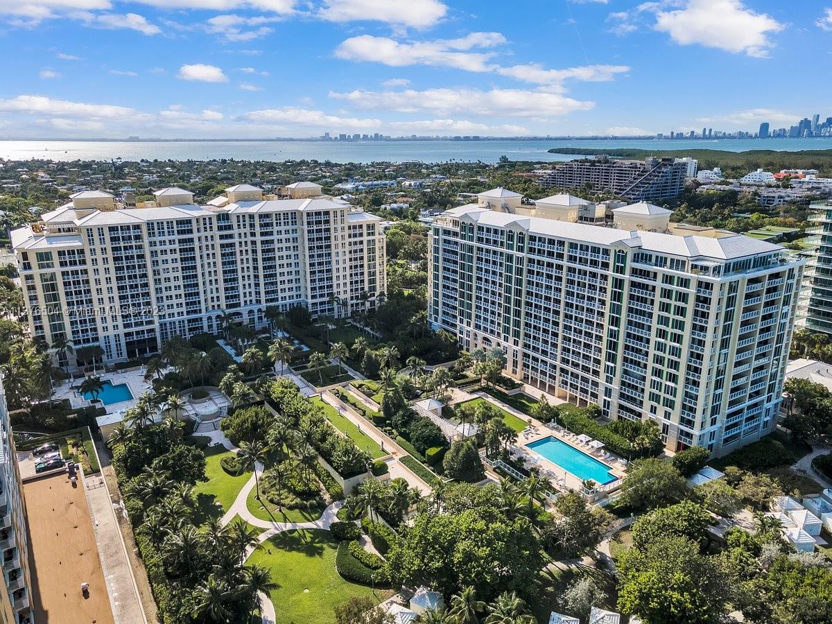 GRAND BAY TOWER CONDO - Residential
