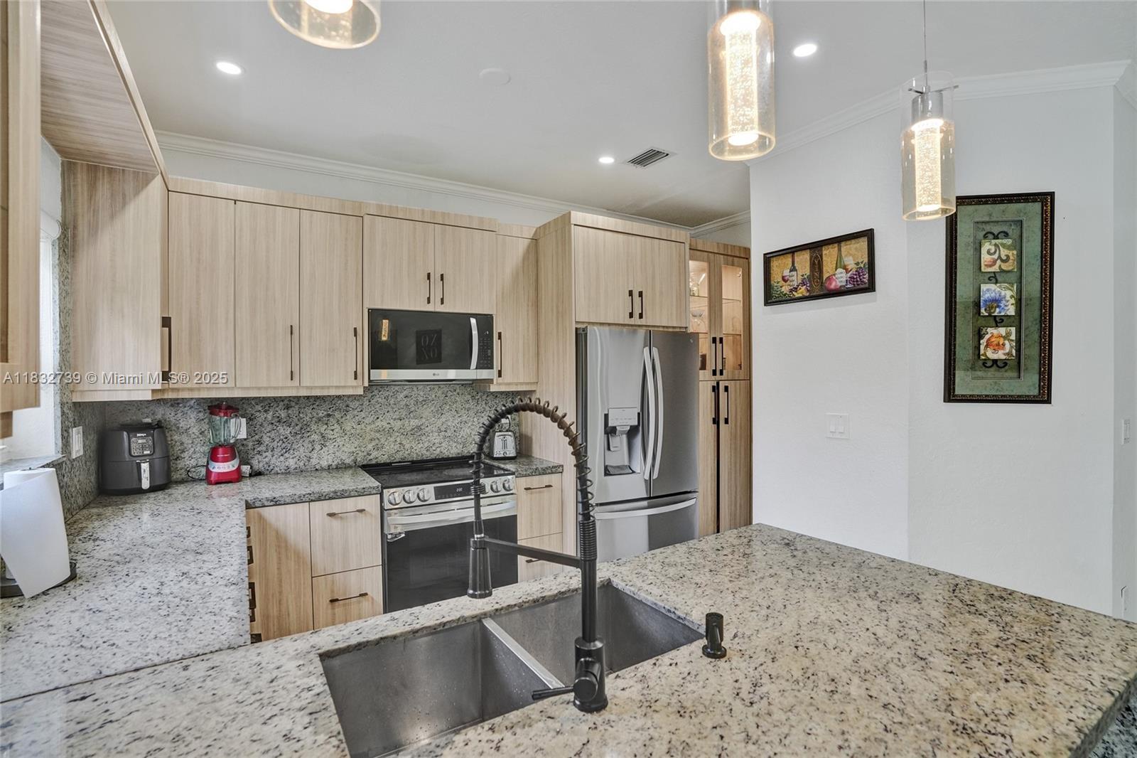 BELLAGIO AT VIZCAYA - Residential