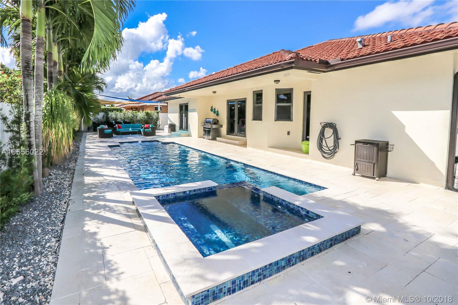 SOTO MANSIONS - Residential